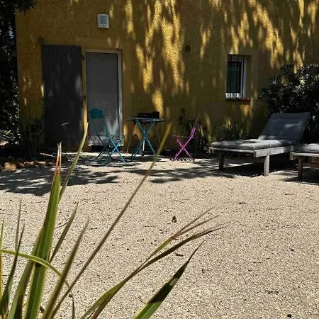 Avec Mezzanine Et Jardin * Rochefort-du-Gard